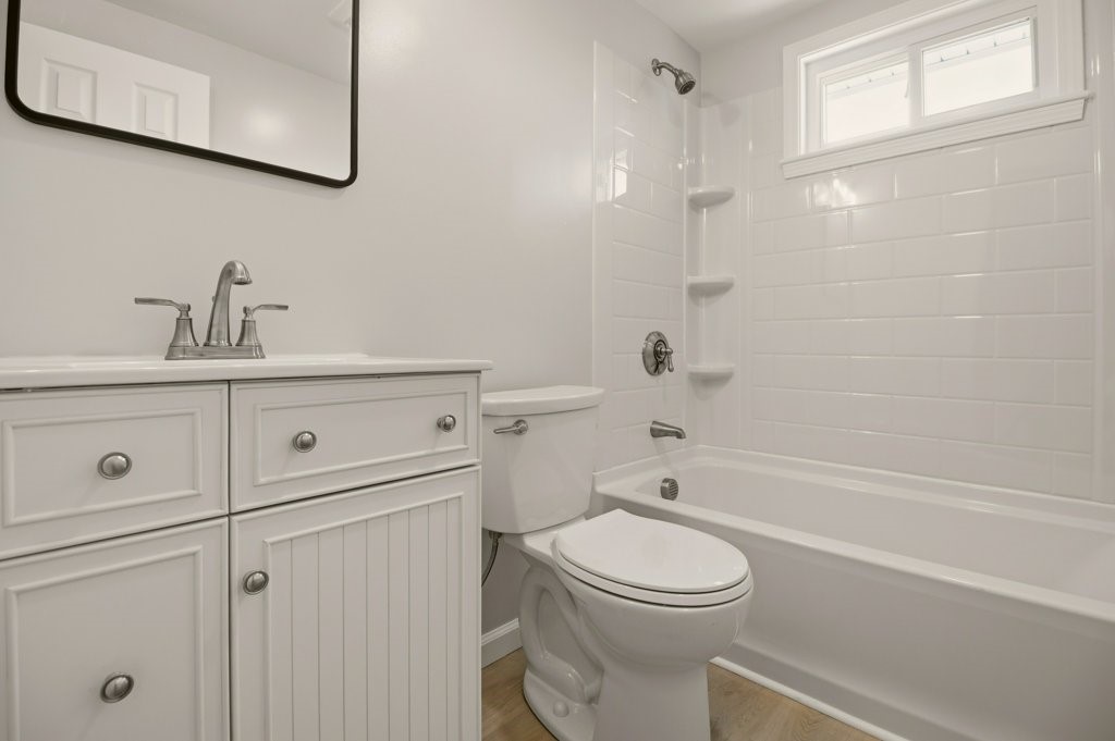 55 Mixter Street Middletown, RI 02842 - Photo 26 of 43