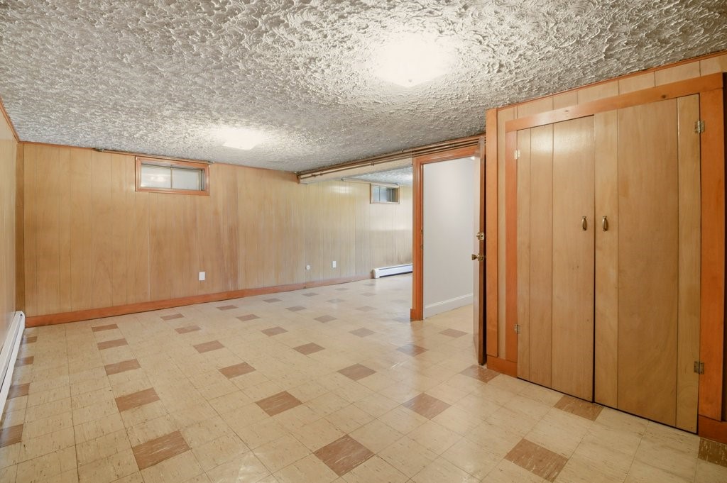 55 Mixter Street Middletown, RI 02842 - Photo 27 of 43