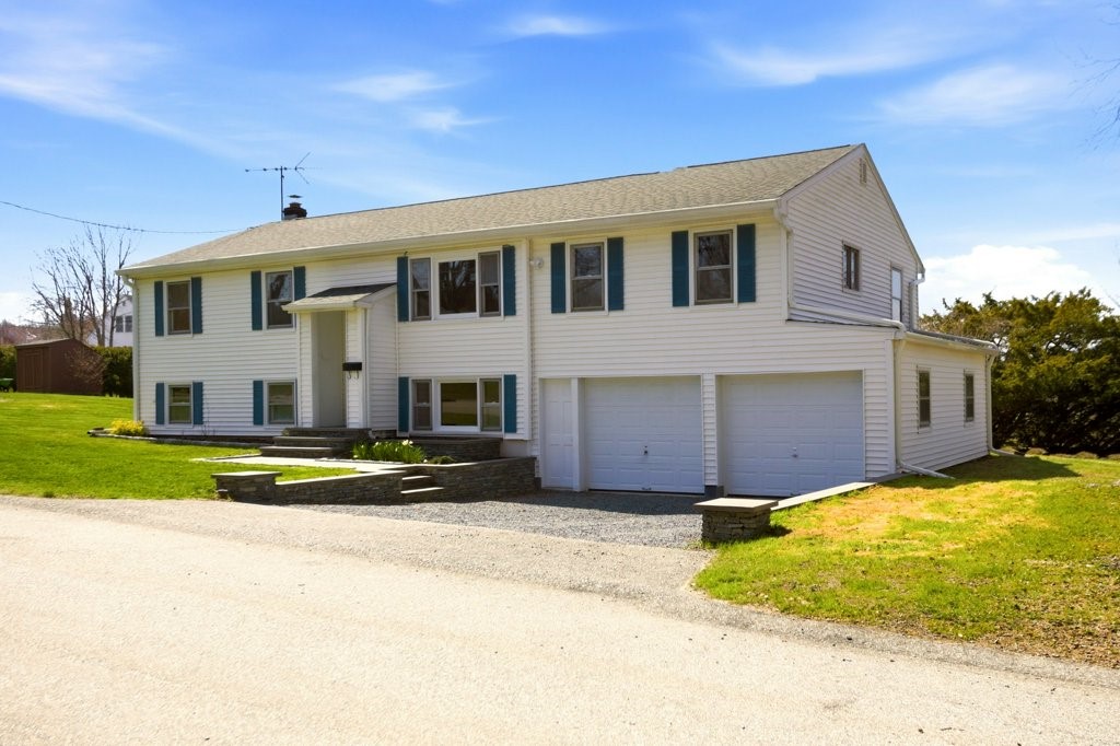 55 Mixter Street Middletown, RI 02842 - Photo 35 of 43