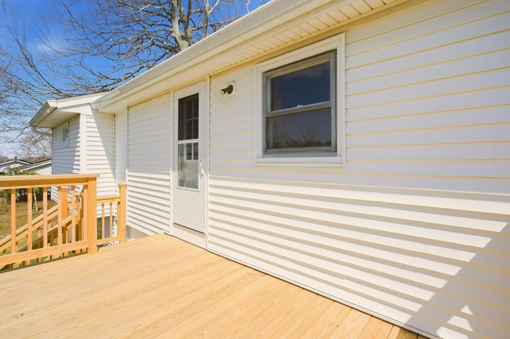 55 Mixter Street Middletown, RI 02842 - Photo 39 of 43