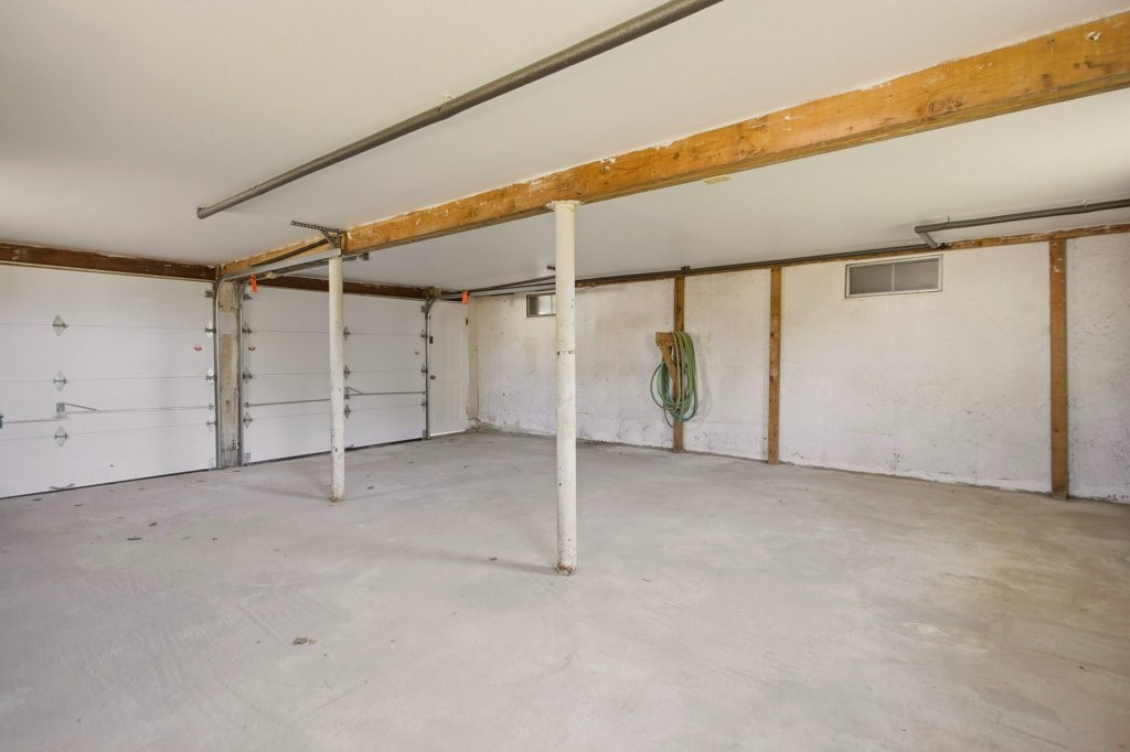 55 Mixter Street Middletown, RI 02842 - Photo 41 of 43