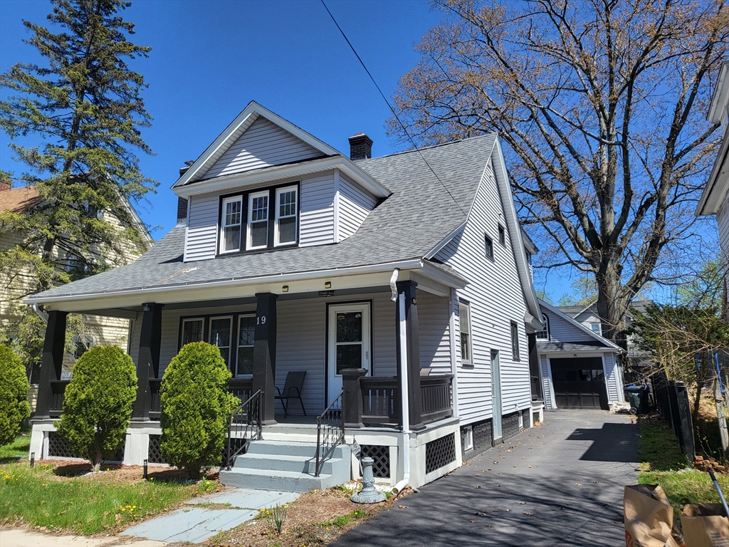 19 Greenbrier Street Springfield, MA 01108 - Photo 2 of 26 Gallery Image 2