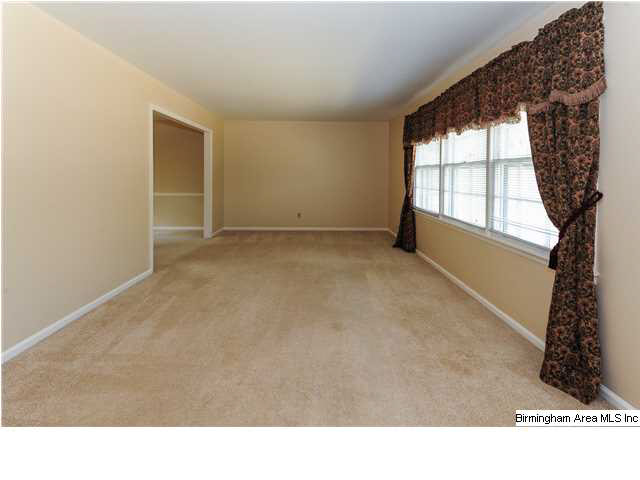 433 Ferncliff Drive Birmingham, AL 35213 - Photo 5 of 32