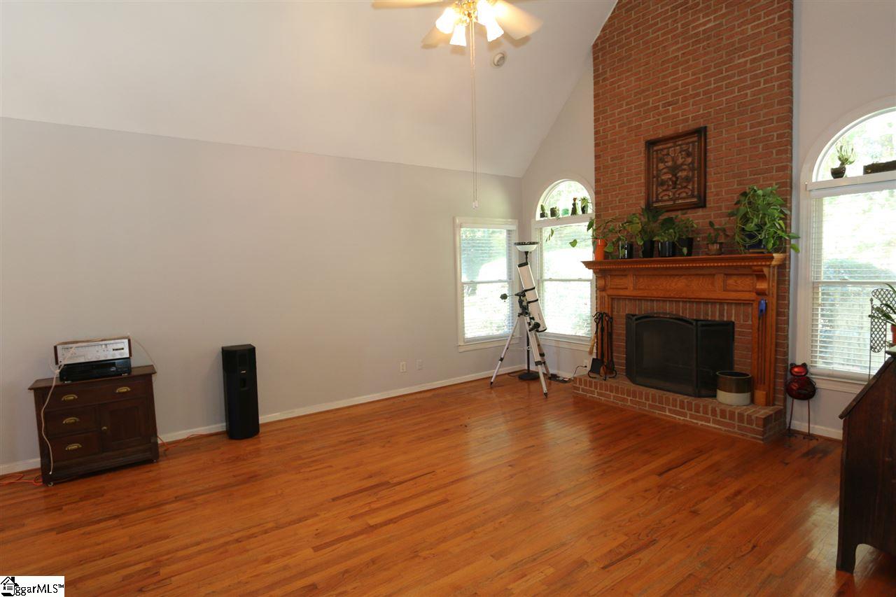 202 Pheasant Way Fountain Inn, SC 29644 - Photo 9 of 23 Gallery Image 9