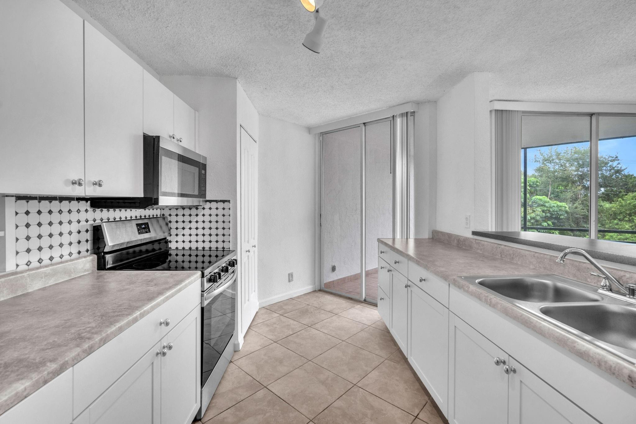 3100 North Pine Island Road, Unit 306 Sunrise, FL 33351 - Photo 7 of 27 Photo 7