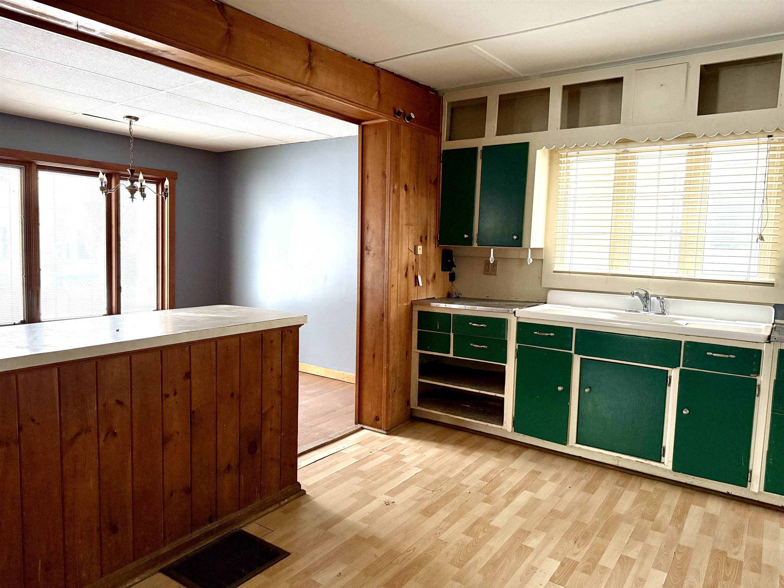 14 First Street Barre, VT 05641 - Photo 6 of 28