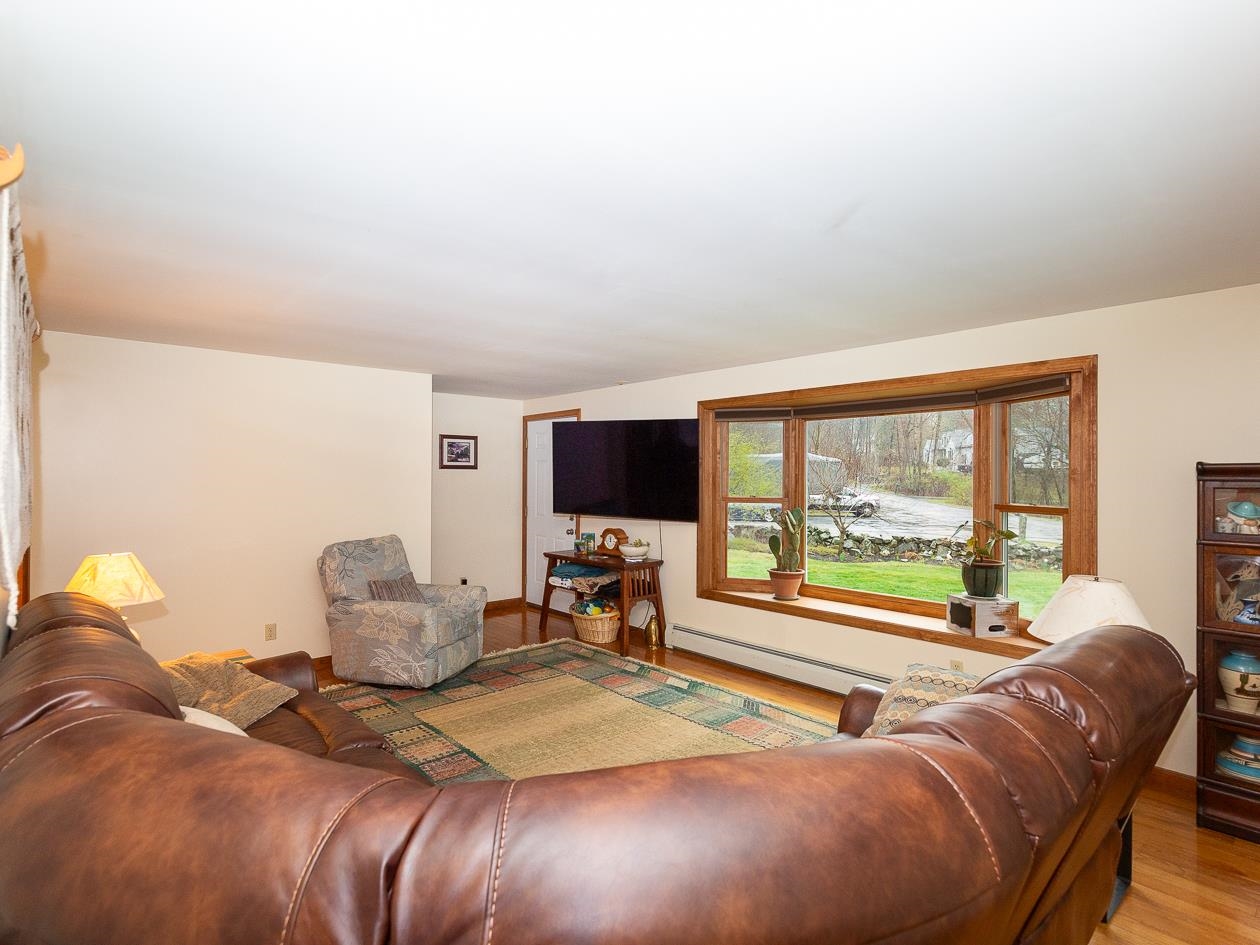 8 Laurel Lane Stratham, NH 03885 - Photo 12 of 32