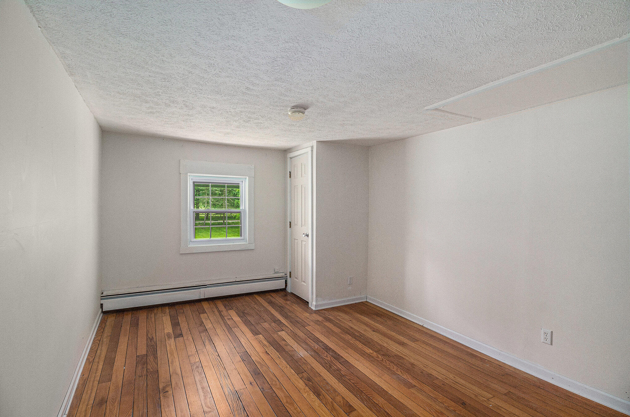 6170 Gregory Road Dexter, MI 48130 - Photo 12 of 28 025_img_1571_612