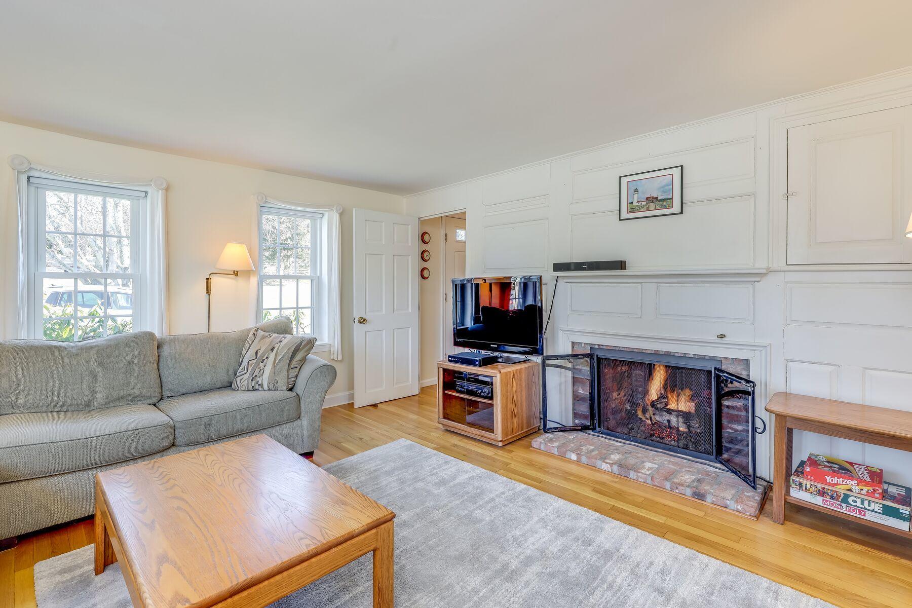 80 Sisson Road Harwich Port, MA 02646 - Photo 8 of 34 Living Room