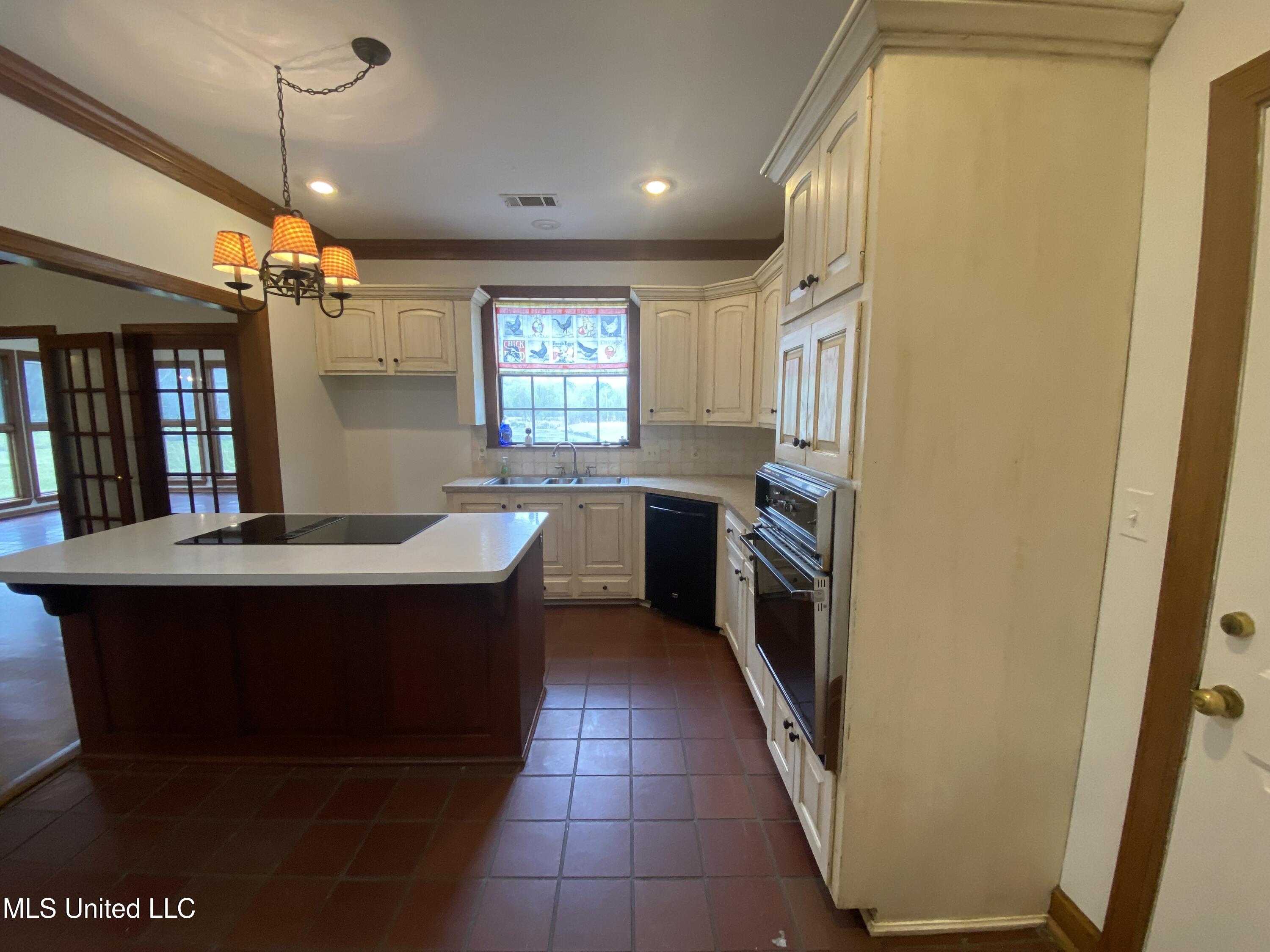 543 North Spring Lake Circle Terry, MS 39170 - Photo 12 of 70 IMG_2101