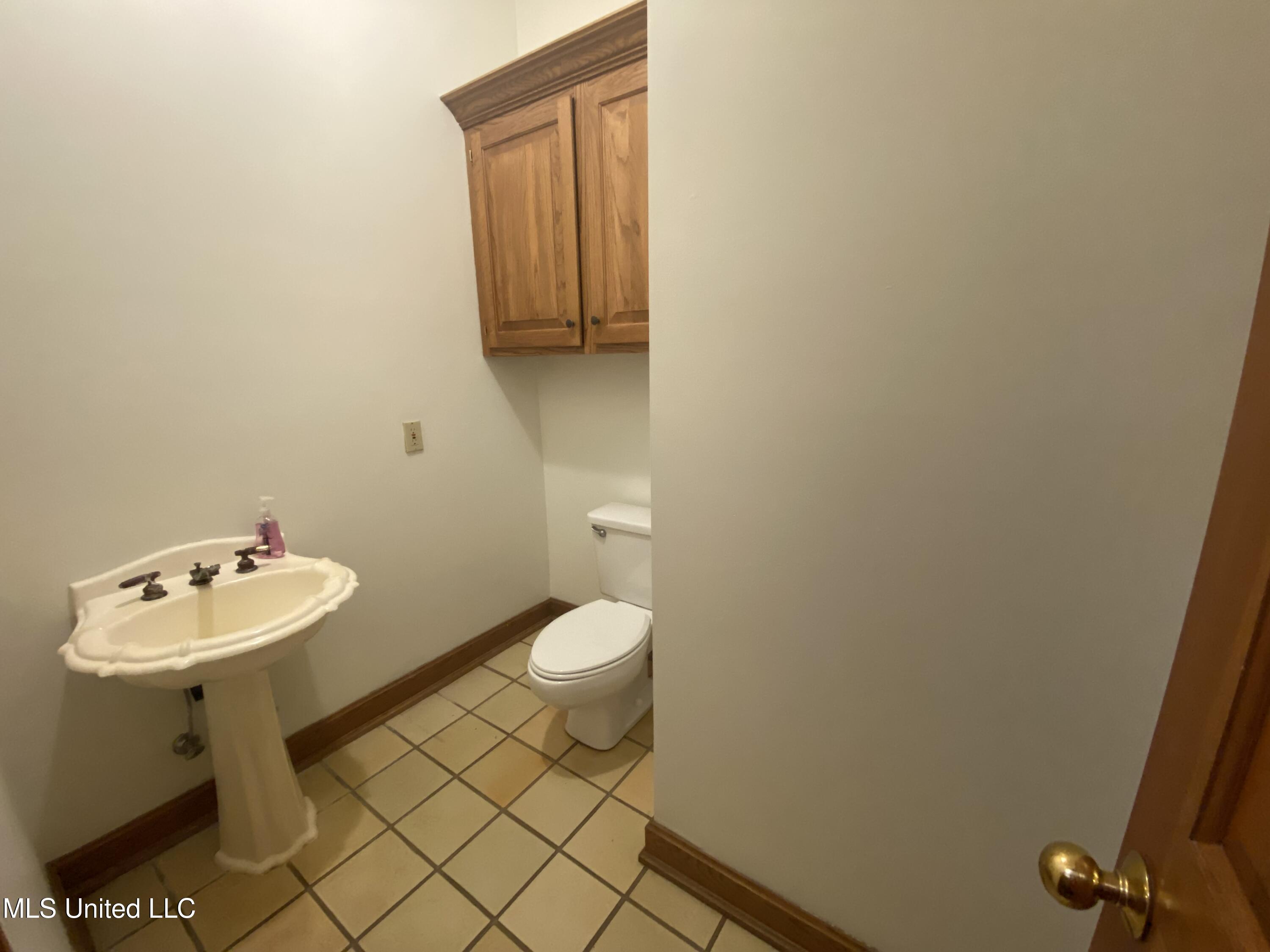 543 North Spring Lake Circle Terry, MS 39170 - Photo 18 of 70 IMG_2106