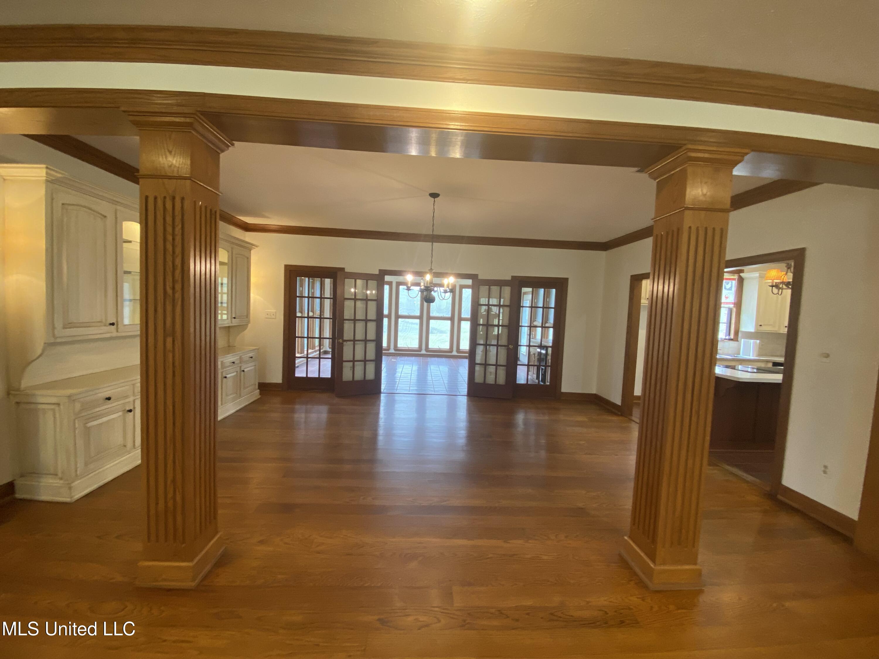 543 North Spring Lake Circle Terry, MS 39170 - Photo 2 of 70 IMG_2095