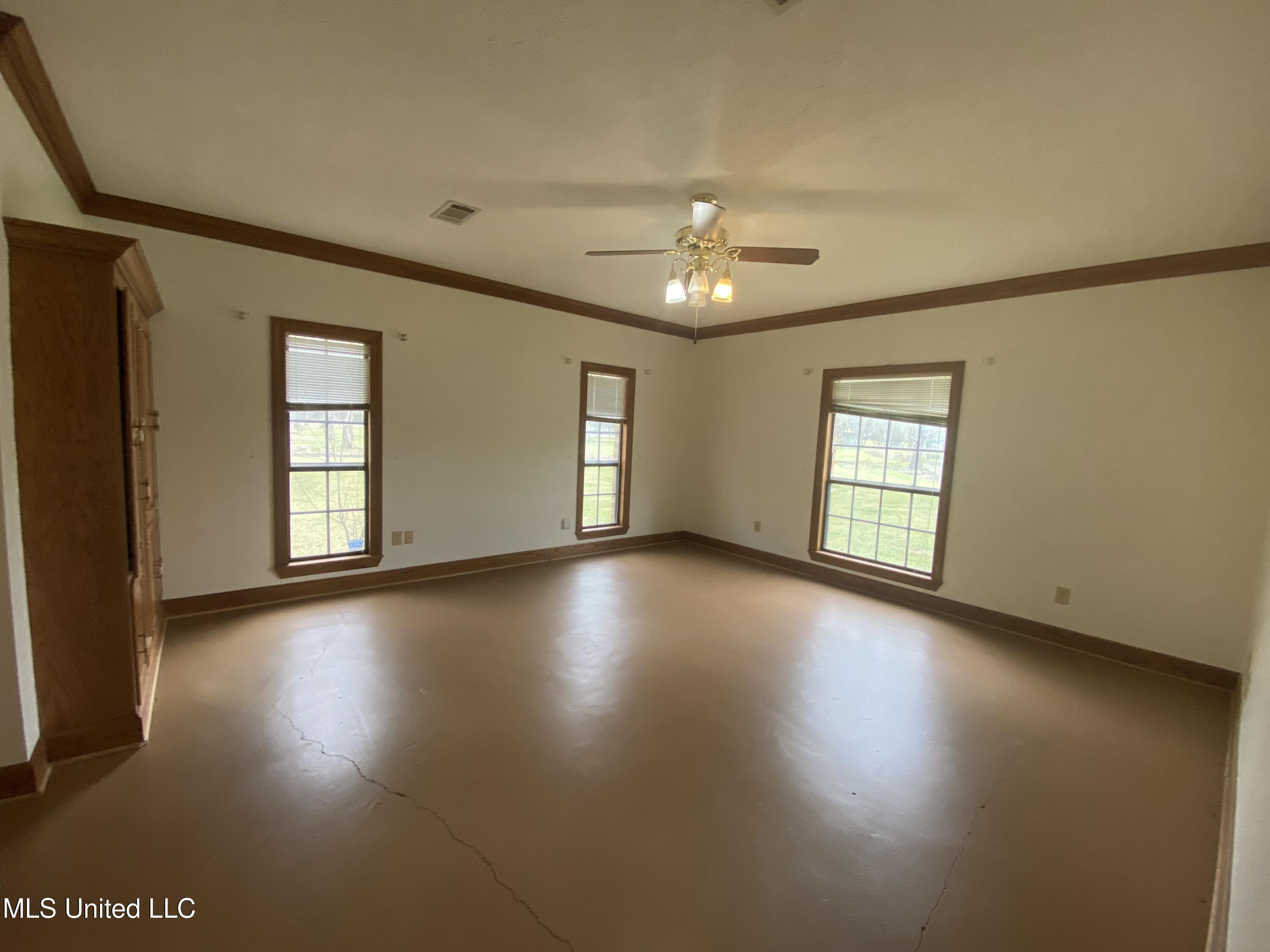 543 North Spring Lake Circle Terry, MS 39170 - Photo 27 of 70 IMG_2127