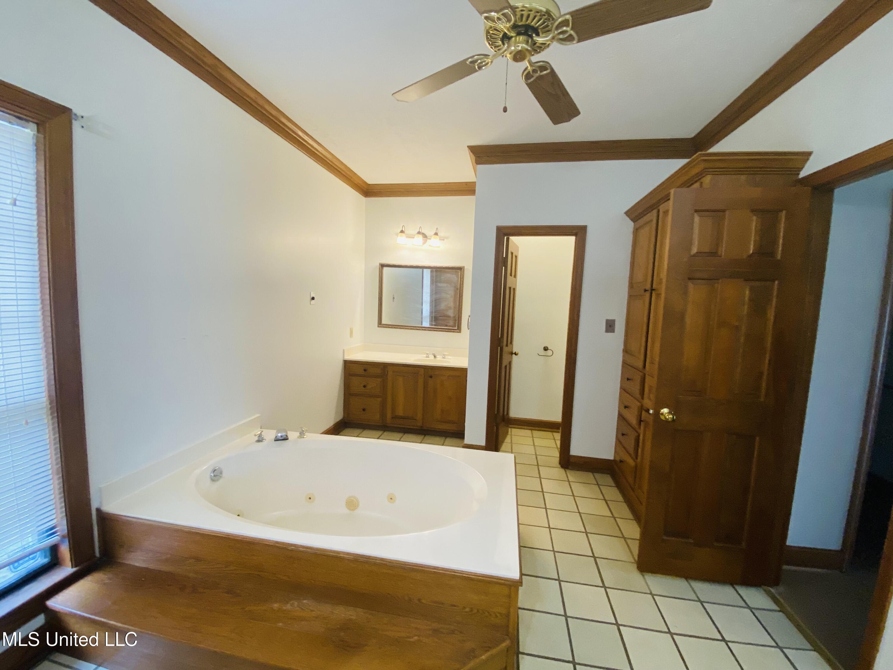 543 North Spring Lake Circle Terry, MS 39170 - Photo 37 of 70 IMG_2138