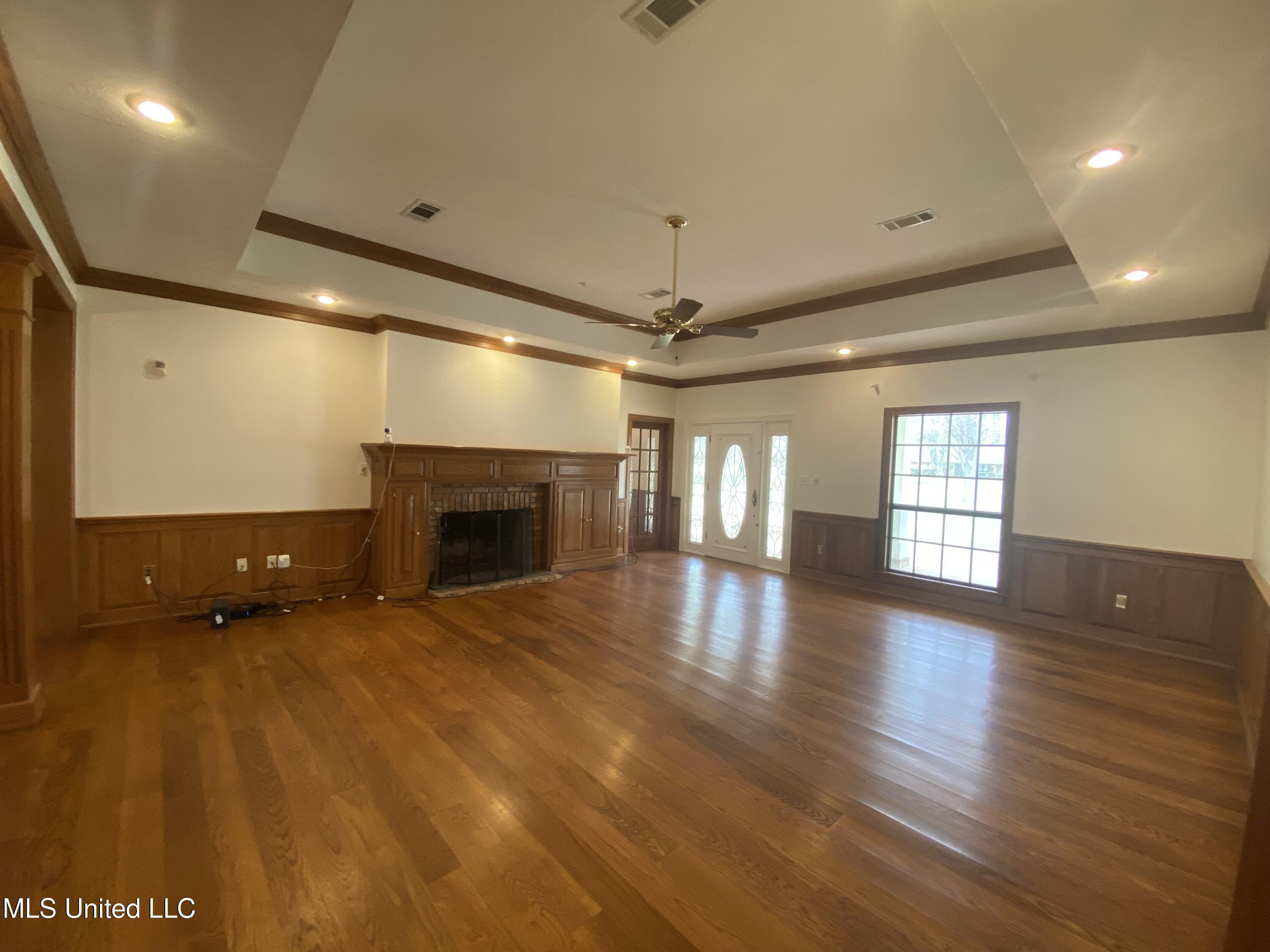 543 North Spring Lake Circle Terry, MS 39170 - Photo 4 of 70 IMG_2093