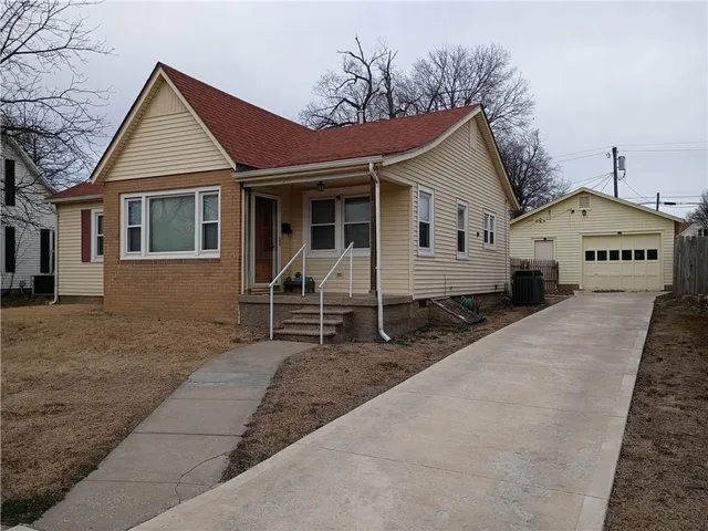 $149,900 | 339 West 7th Avenue, Garnett, KS 66032