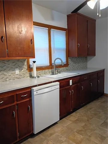 $149,900 | 339 West 7th Avenue, Garnett, KS 66032