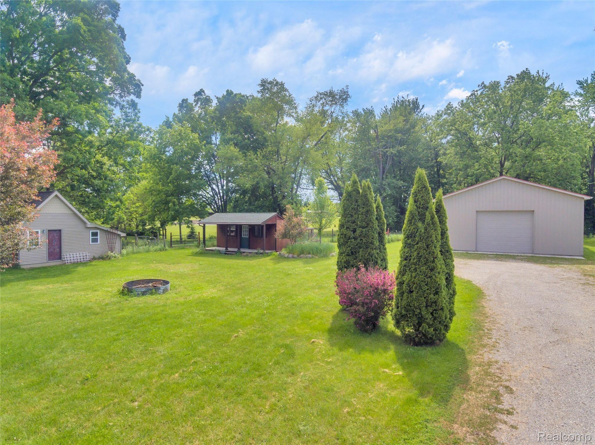 3250 Pingree Road Howell, MI 48843 - Photo 50 of 72 LA-zKCxw.jpeg
