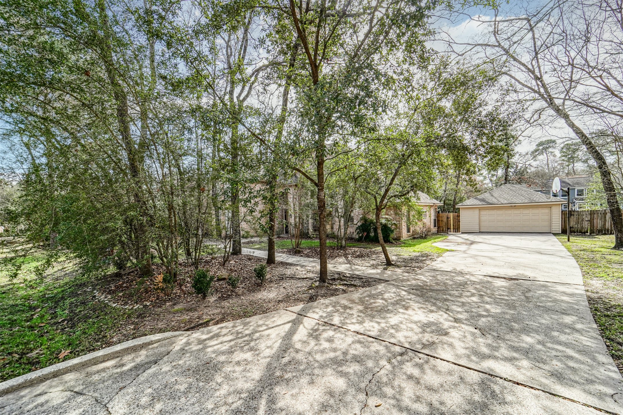 67 North Skyflower Court Spring, TX 77381 - Photo 2 of 45