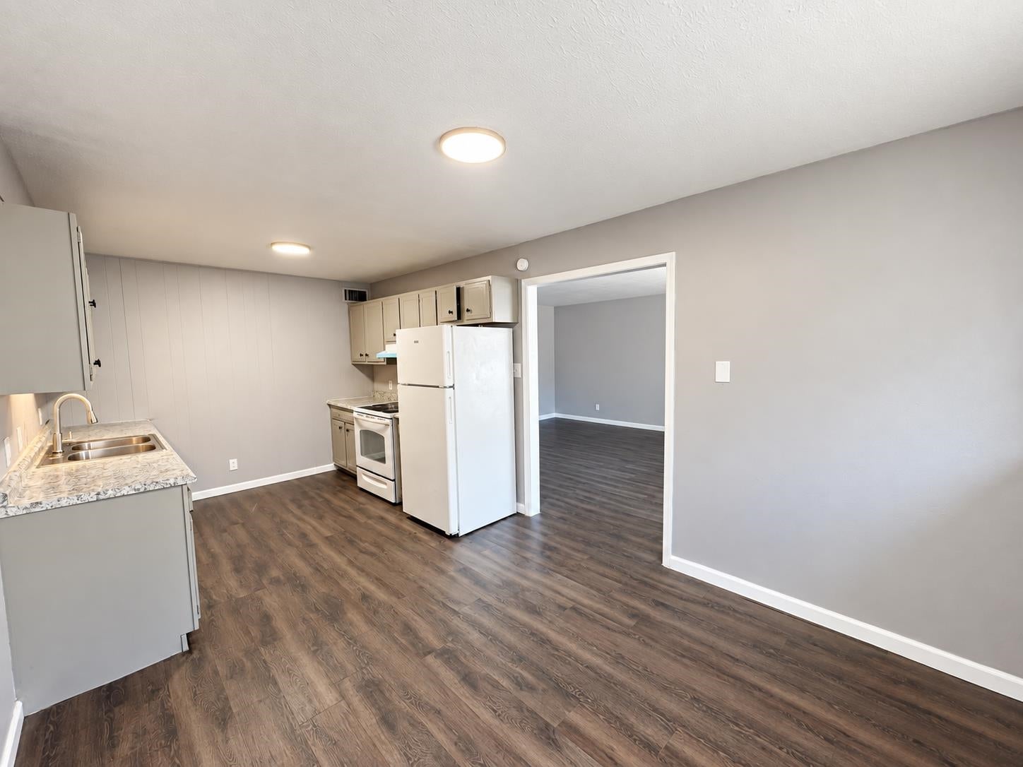 655 Adams Street Beaumont, TX 77705 - Photo 4 of 8 Gallery Image 4