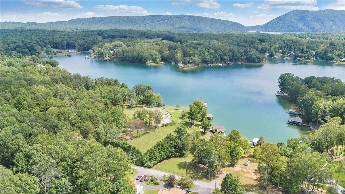 2544 Patmos Church Road Huddleston, VA 24104 - Photo 4 of 33 a view of lake with mountain