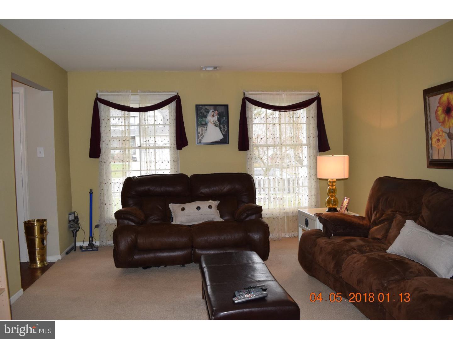 8 Coventry Road Eastampton, NJ 08060 - Photo 11 of 25 Living Room