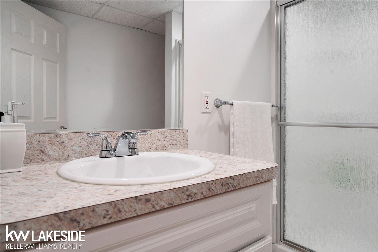 834 Monterey Ln. Rochester, MI 48307 - Photo 40 of 55 50058938-40.JPG