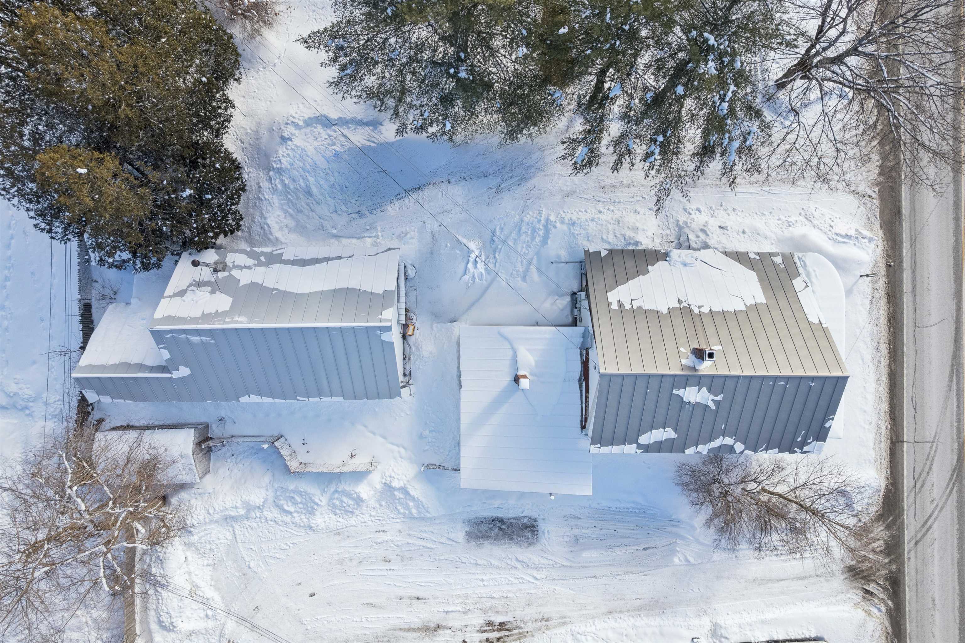 7471 Highway 4 Bridgewater, VT 05034 - Photo 3 of 26