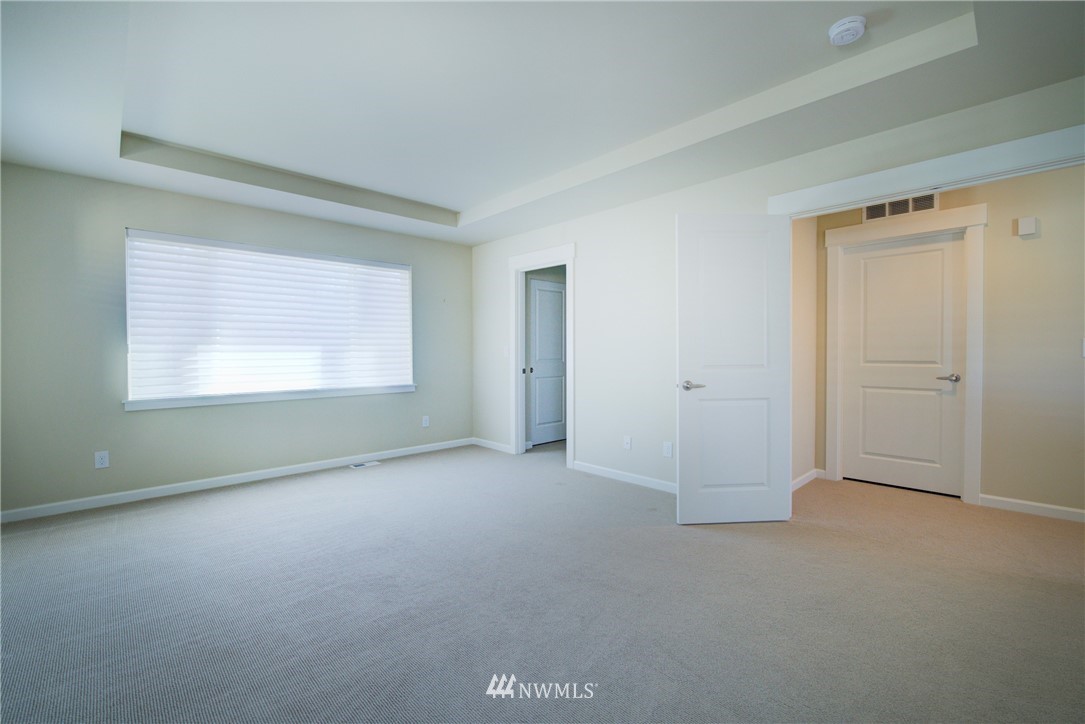 5612 Northeast 5th Circle Renton, WA 98059 - Photo 14 of 21