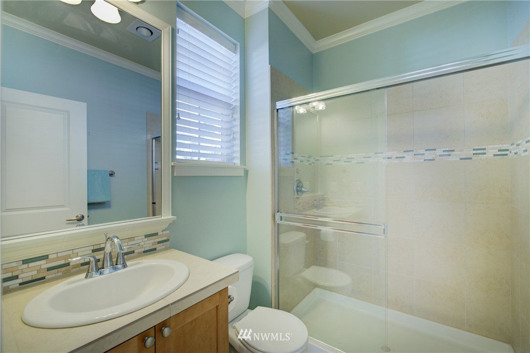 5612 Northeast 5th Circle Renton, WA 98059 - Photo 15 of 21