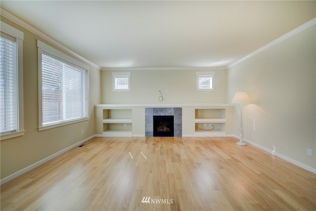 5612 Northeast 5th Circle Renton, WA 98059 - Photo 8 of 21