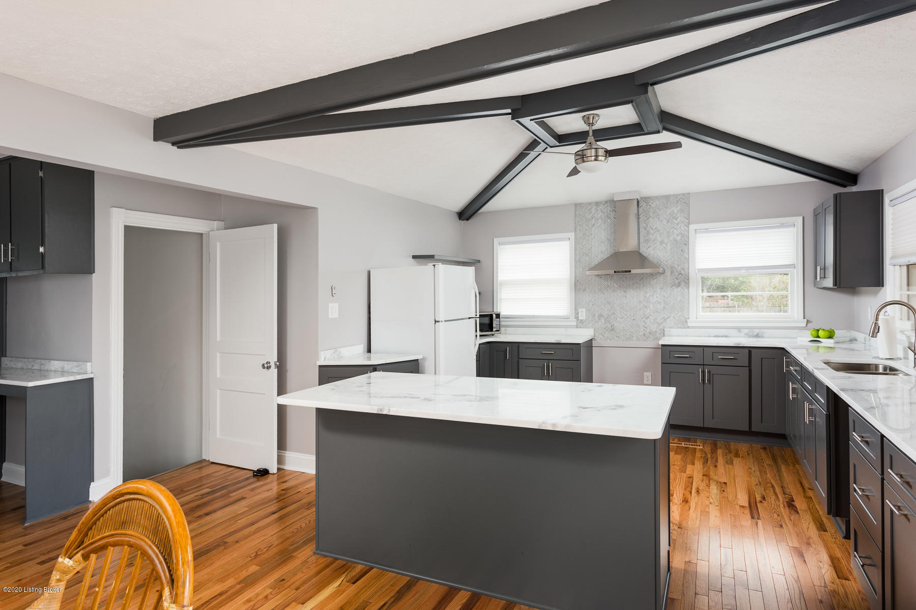 2522 Alanmede Road Louisville, KY 40205 - Photo 7 of 35 Kitchen