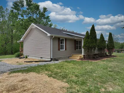 $359,900 | 120 Whippoorwill Lane, Bethpage, TN 37022
