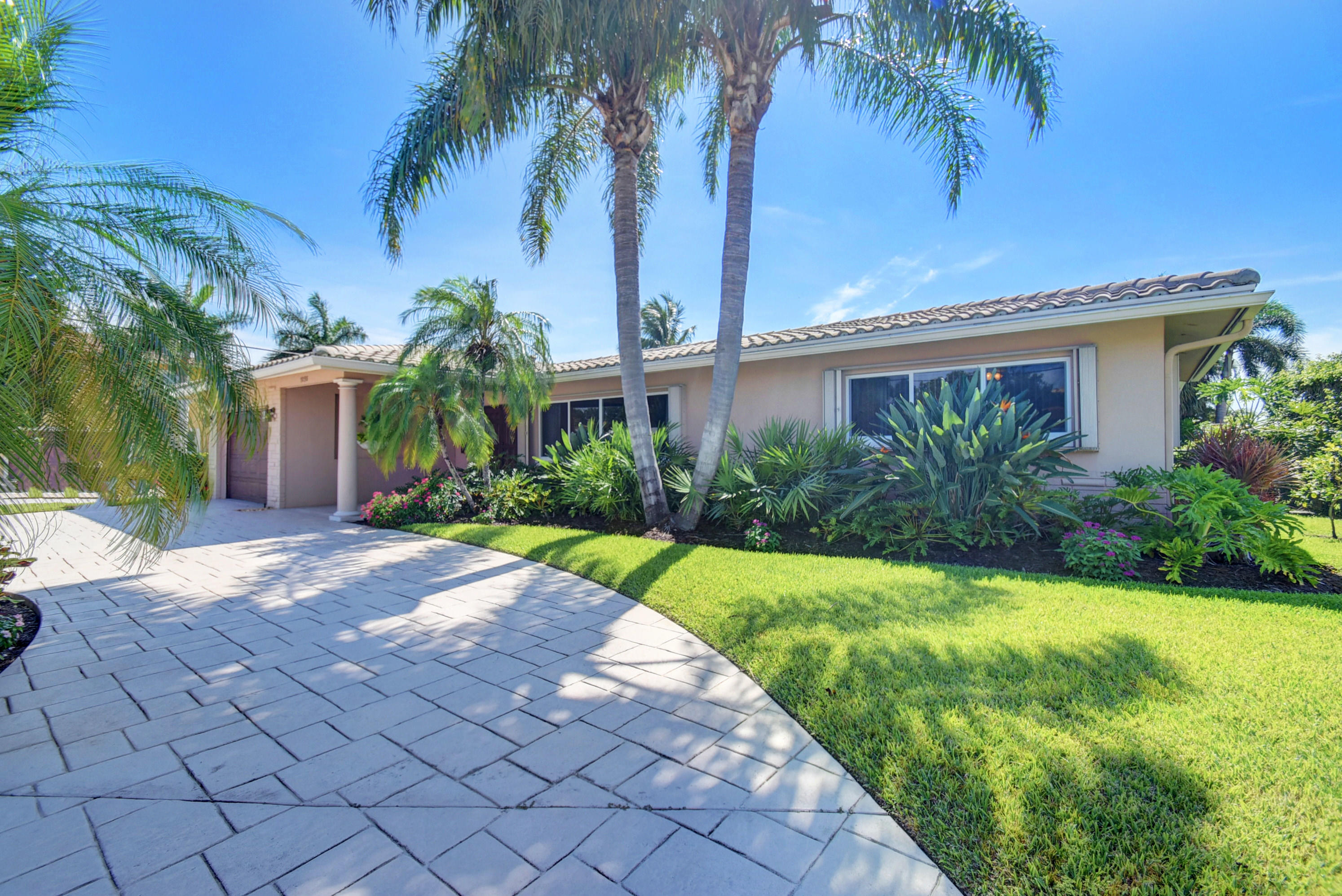 7098 Northeast 7th Avenue Boca Raton, FL 33487 - Photo 3 of 43 Virtuals1 (3)