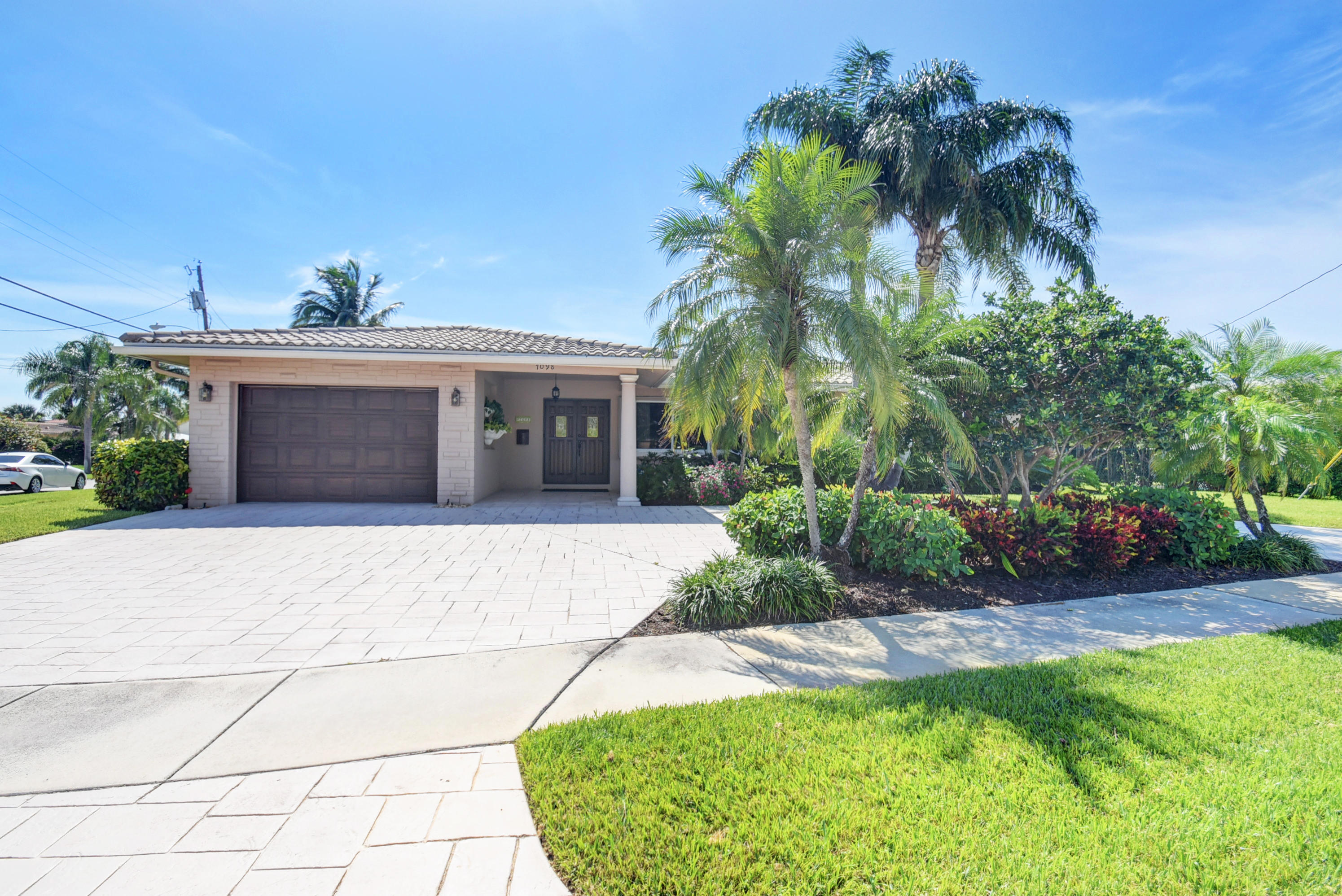 7098 Northeast 7th Avenue Boca Raton, FL 33487 - Photo 4 of 43 Virtuals1 (4)