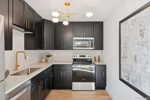 $595,000 | 1494 West Lake Avenue, Littleton, CO 80120