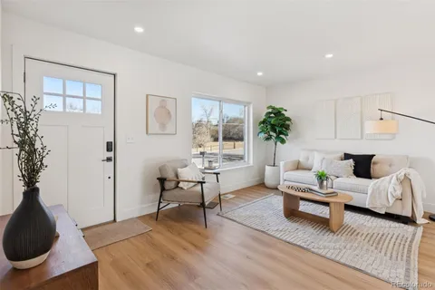 $595,000 | 1494 West Lake Avenue, Littleton, CO 80120