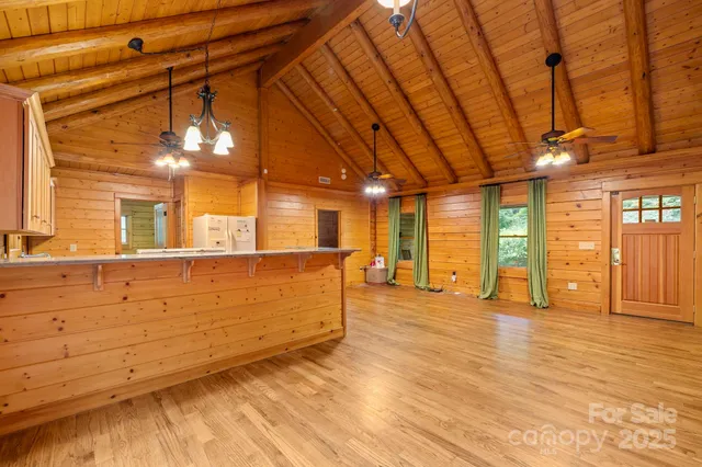 $599,500 | 266 Rhododendron Drive, Saluda, NC 28773