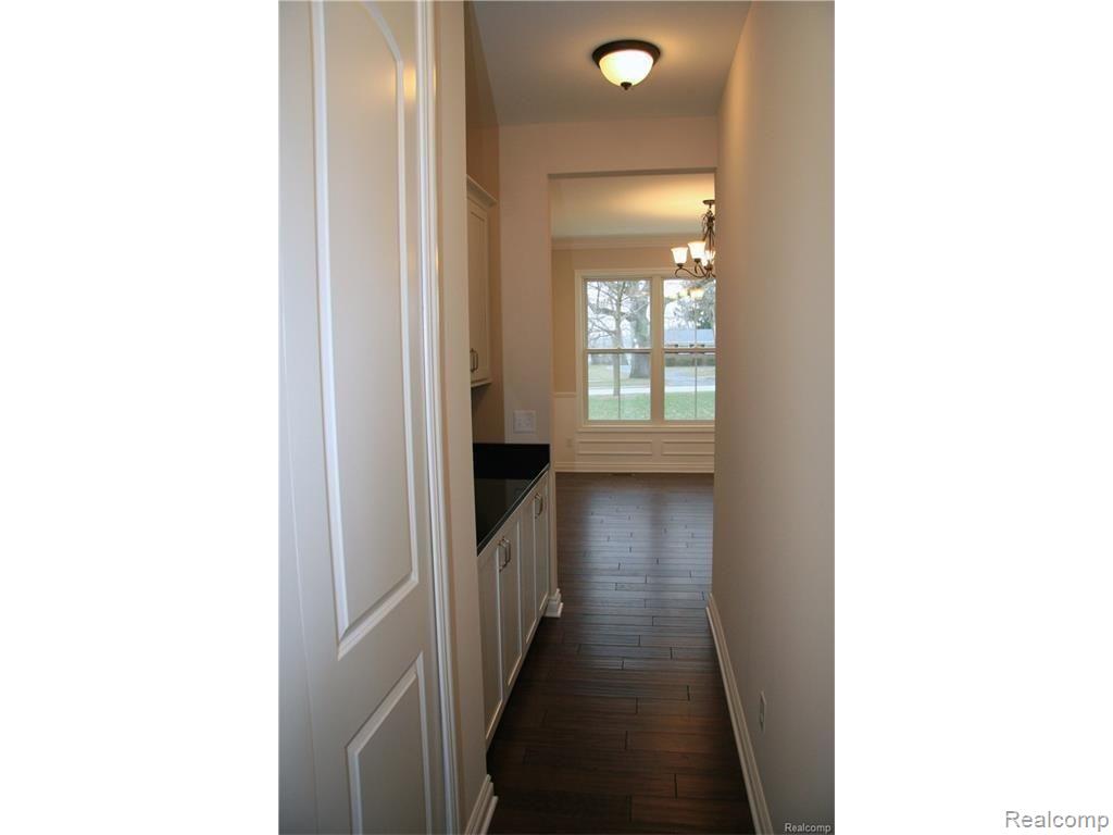 1236 Maple Drive Rochester, MI 48307 - Photo 20 of 31