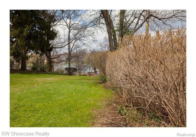 6490 Commerce Road West Bloomfield, MI 48324 - Photo 15 of 65 Lake View Upper