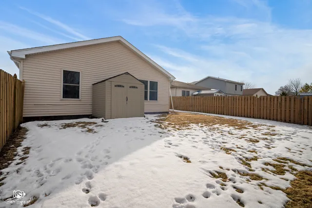 $229,000 | 107 Eastern Illinois Street, St. Anne, IL 60964