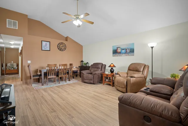 $229,000 | 107 Eastern Illinois Street, St. Anne, IL 60964