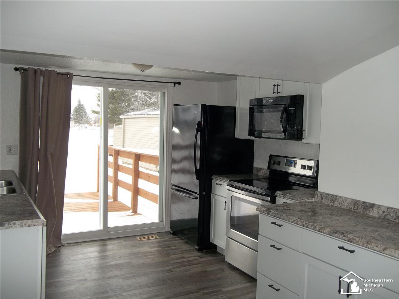 9285 Bay Creek Road Erie, MI 48133 - Photo 3 of 24
