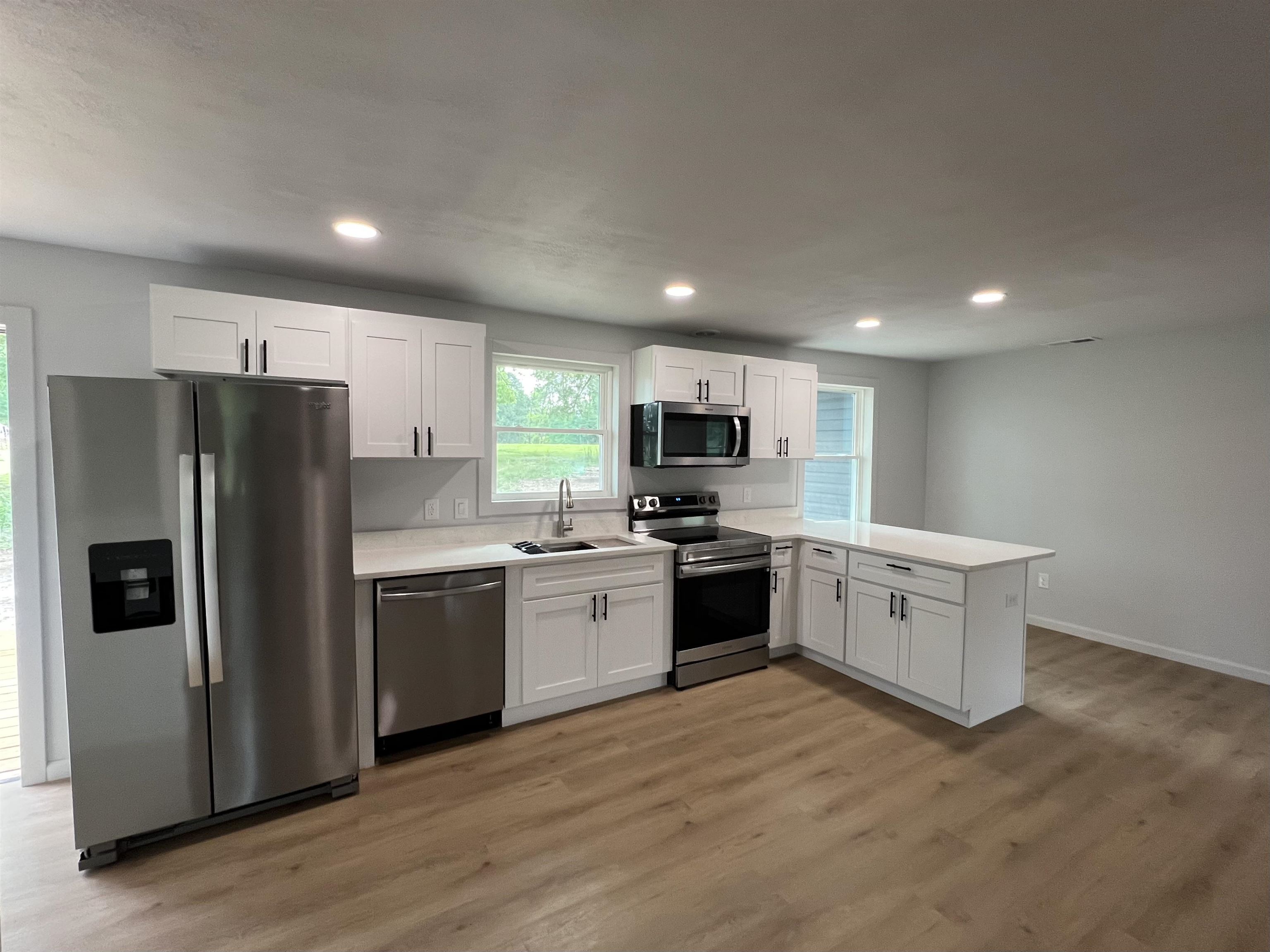 530 Walnut Hill Church Road Campobello, SC 29322 - Photo 3 of 11