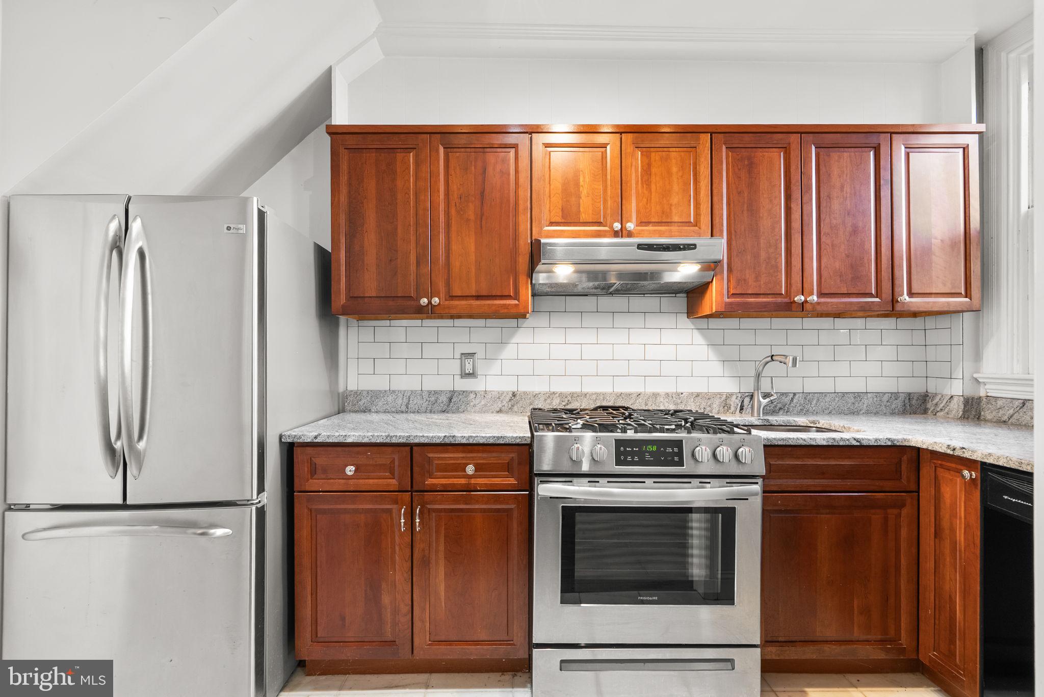 812 E Street Southeast Washington, DC 20003 - Photo 12 of 61 Kitchen