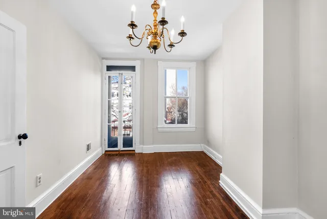 $1,395,000 | 812 E Street Southeast, Washington, DC 20003