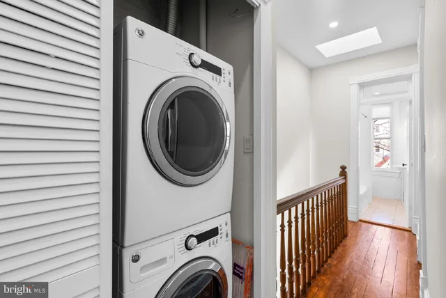 $1,395,000 | 812 E Street Southeast, Washington, DC 20003