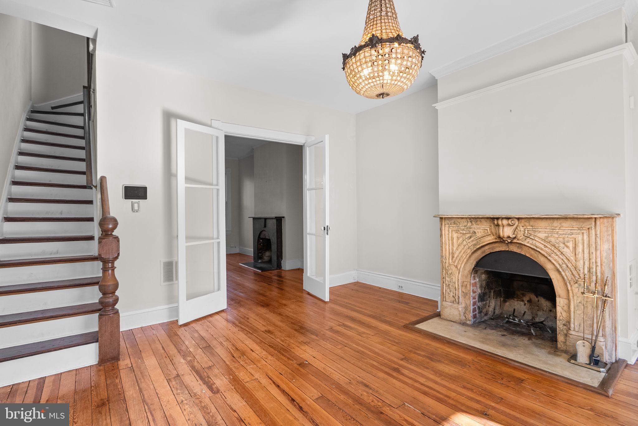 812 E Street Southeast Washington, DC 20003 - Photo 3 of 61 Living Room