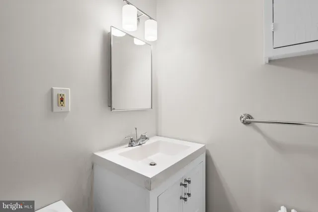 $1,395,000 | 812 E Street Southeast, Washington, DC 20003