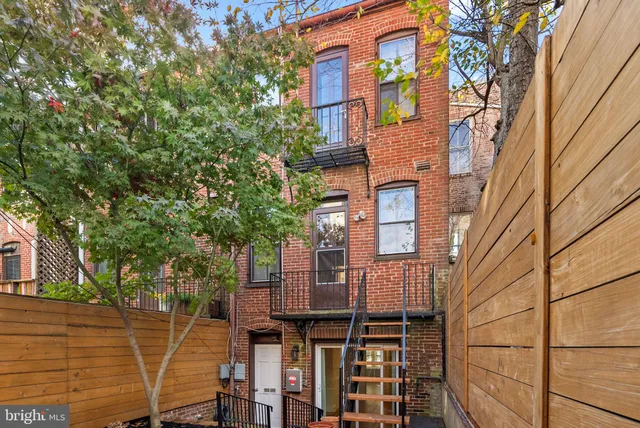 $1,395,000 | 812 E Street Southeast, Washington, DC 20003